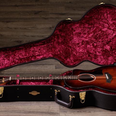 Taylor アコースティックギター エレクトリック搭載 900 Series アコースティックギター | Taylor Guitars